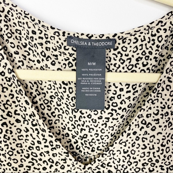 Chelsea & Theodore Animal Print Blouse Tan Medium - Picture 3 of 4